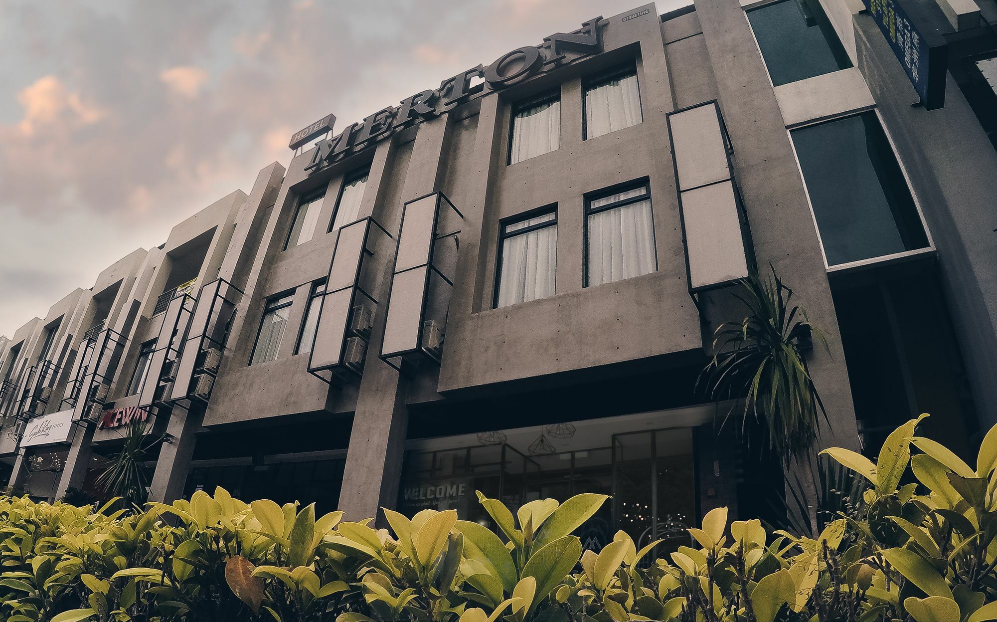 Merton Hotel Іпох Екстер'єр фото